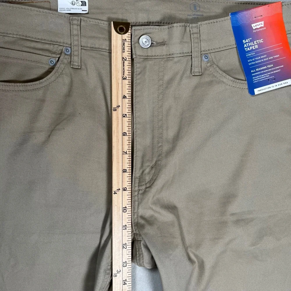 New Levis 541 Athletic Taper‎ Pants Mens 36x30 Khaki Tan All Seasons Tech NWT